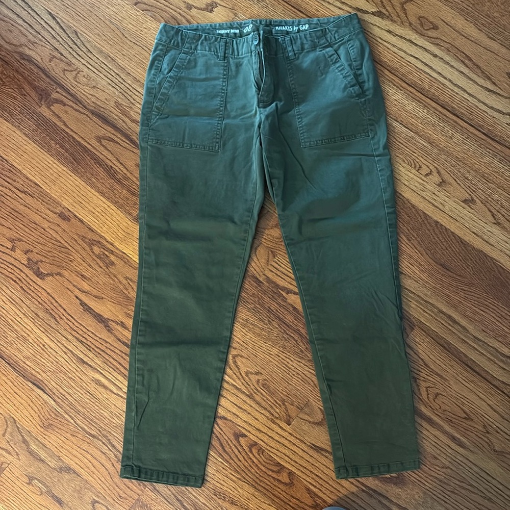 Gap, cropped, skinny green khaki, size 8